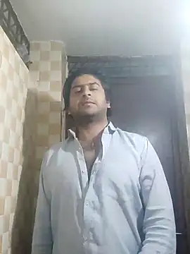 Snapshot of indihotguy chatting on February 13, 8:34 pm indihotguy online show from February 13, 8:34 pm