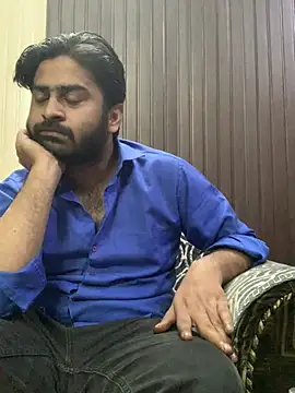 Snapshot of indihotguy chatting on March 18, 9:32 pm indihotguy online show from March 18, 9:32 pm