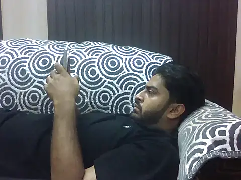 Snapshot of indihotguy chatting on October 4, 10:46 am indihotguy online show from October 4, 10:46 am