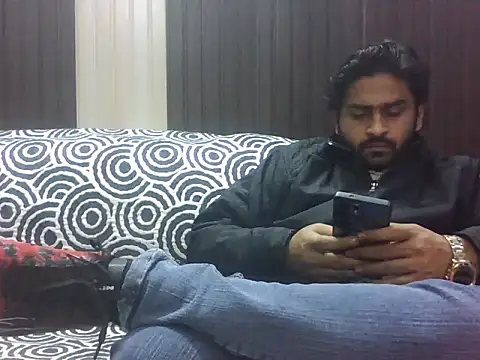 Snapshot of indihotguy chatting on January 18, 1:59 pm indihotguy online show from January 18, 1:59 pm