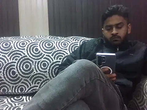 Snapshot of indihotguy chatting on January 31, 7:23 pm indihotguy online show from January 31, 7:23 pm