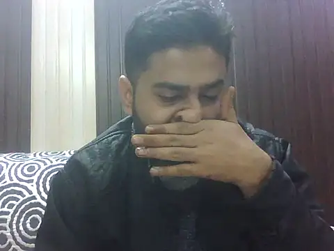 Snapshot of indihotguy chatting on February 2, 1:43 pm indihotguy online show from February 2, 1:43 pm