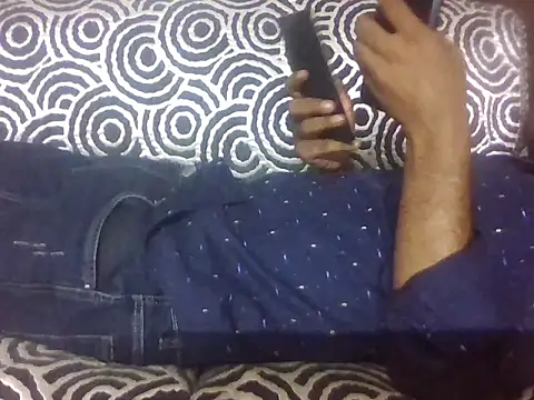 Snapshot of indihotguy chatting on June 24, 12:59 pm indihotguy online show from June 24, 12:59 pm