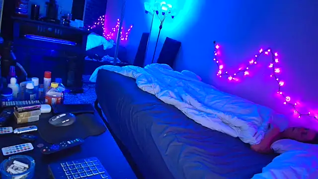 hotemberly jake online show from December 28, 11:30 am