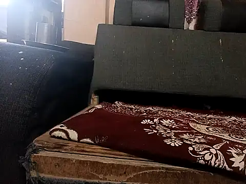 Snapshot of r379 chatting on September 20, 2:01 am r379 online show from September 20, 2:01 am