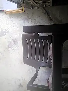 Snapshot of r379 chatting on November 14, 7:07 am r379 online show from November 14, 7:07 am