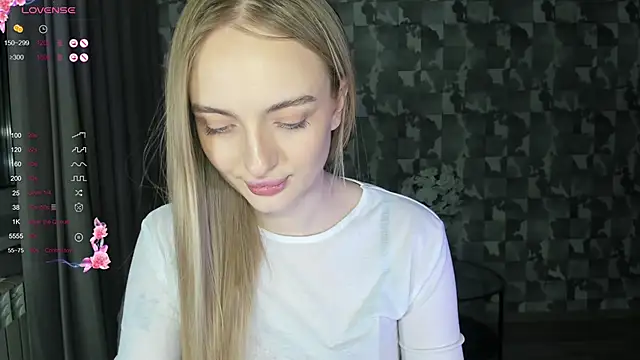 A delina online show from April 27, 4:38 pm