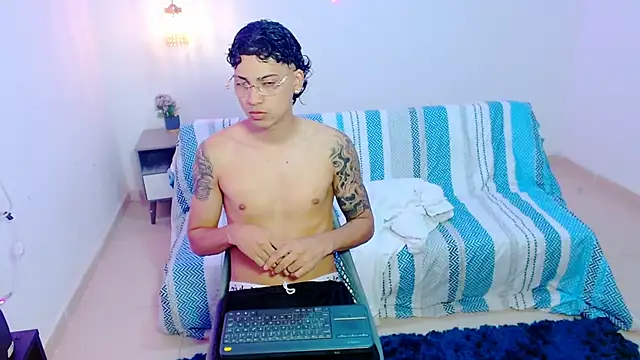 Br4ndxpimm online show from May 30, 4:04 pm