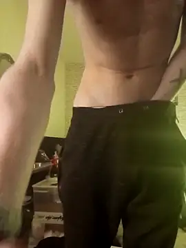 Snapshot of HalloMarcy chatting on March 16, 9:58 pm HalloMarcy online show from March 16, 9:58 pm