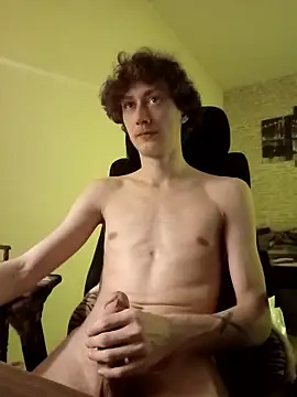 Snapshot of HalloMarcy chatting on January 18, 4:33 pm HalloMarcy online show from January 18, 4:33 pm