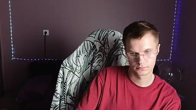 Snapshot of Leonnextdoor chatting on December 30, 3:24 pm Leonnextdoor online show from December 30, 3:24 pm