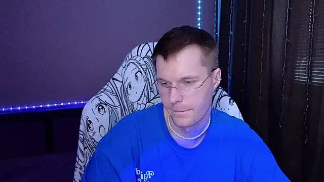 Snapshot of Leonnextdoor chatting on January 10, 4:44 am Leonnextdoor online show from January 10, 4:44 am