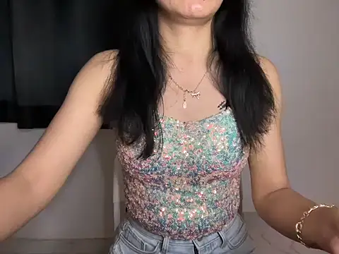 Snapshot of roseofvenom chatting on February 3, 5:03 pm roseofvenom online show from February 3, 5:03 pm