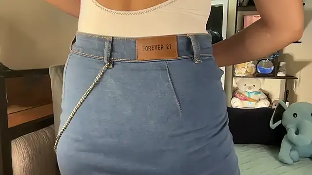 Snapshot of roseofvenom chatting on October 11, 7:12 pm roseofvenom online show from October 11, 7:12 pm