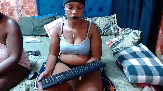 Thickbootykim online show from March 6, 4:14 pm