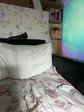 Ninabrunette18 online show from February 23, 7:50 am