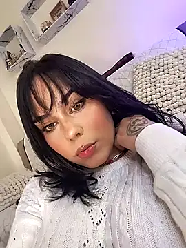 Snapshot of _Doux_Scarleth_ chatting on January 19, 1:43 am Doux Scarleth online show from January 19, 1:43 am