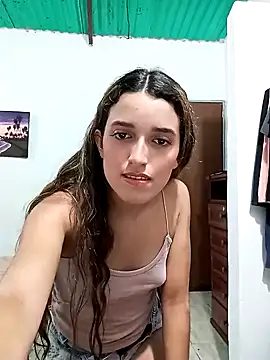 Snapshot of faby_Hot chatting on January 8, 1:53 am faby Hot online show from January 8, 1:53 am
