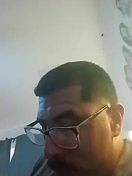 k1oudE online show from April 3, 10:30 pm