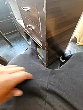 pyasevickybabu563 online show from January 25, 8:42 am