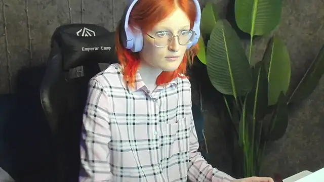 ElizabethHarpper online show from January 19, 9:24 am