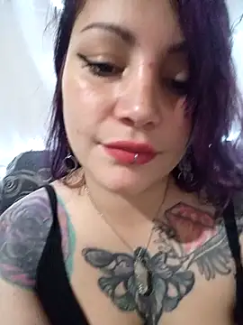 Snapshot of Miss_Amelie chatting on January 9, 4:30 am Miss Amelie online show from January 9, 4:30 am