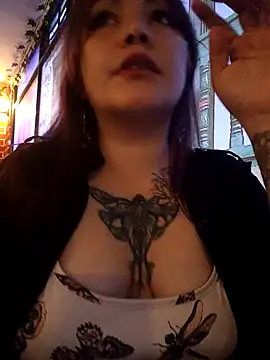 Snapshot of Miss_Amelie chatting on January 23, 3:16 am Miss Amelie online show from January 23, 3:16 am