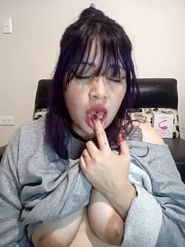 Snapshot of Miss_Amelie chatting on February 20, 7:12 am Miss Amelie online show from February 20, 7:12 am