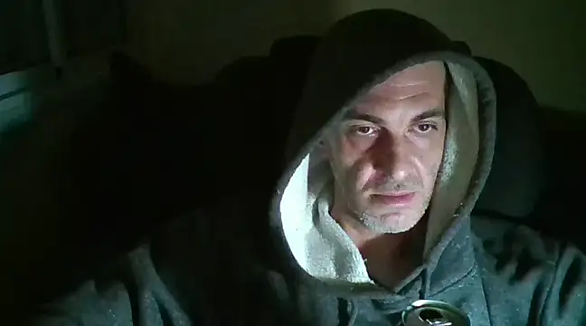 Snapshot of jenya310web chatting on December 27, 4:43 pm jenya310web online show from December 27, 4:43 pm