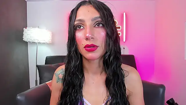 miss   evangeline online show from April 10, 2:17 am