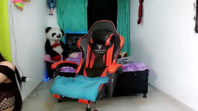 Alextwink online show from May 11, 9:01 pm