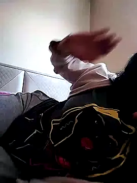 Snapshot of derya35 chatting on February 22, 11:57 am derya35 online show from February 22, 11:57 am