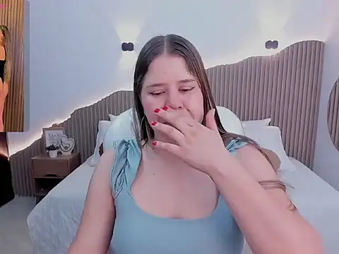 Annie kurt  online show from February 24, 1:53 pm