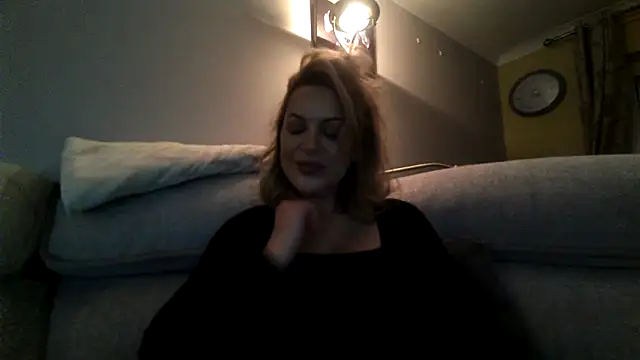 Gigi-Honey online show from October 17, 7:27 pm