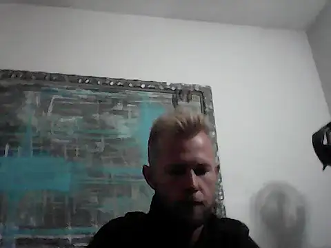 Snapshot of bjay1210 chatting on January 16, 11:37 pm bjay1210 online show from January 16, 11:37 pm