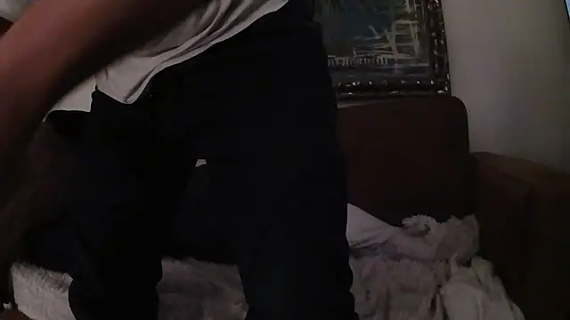 Snapshot of bjay1210 chatting on January 19, 12:06 am bjay1210 online show from January 19, 12:06 am