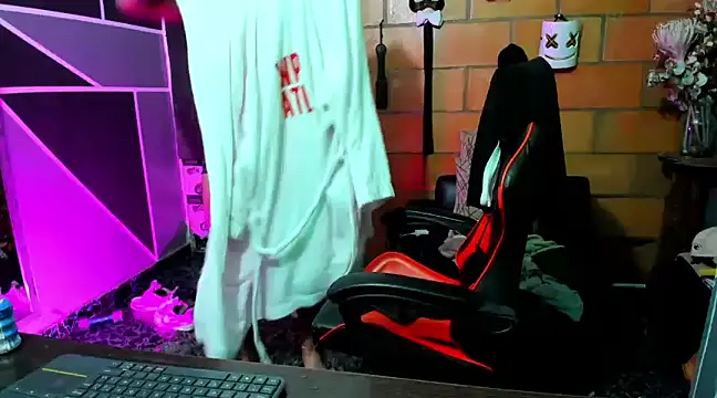 Adam Valenciia online show from March 13, 11:16 pm