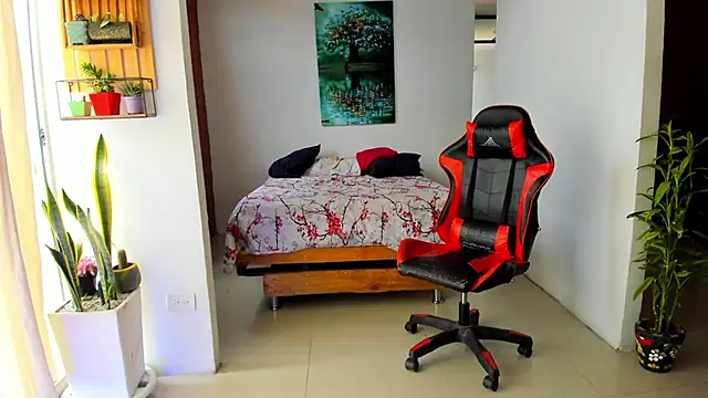 Adam Valenciia online show from November 6, 4:19 pm