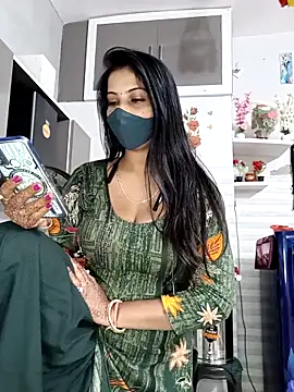 Snapshot of Best-Couple chatting on November 6, 2:56 am Best-Couple online show from November 6, 2:56 am