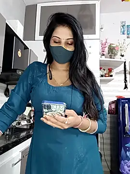 Snapshot of Best-Couple chatting on November 11, 3:50 am Best-Couple online show from November 11, 3:50 am