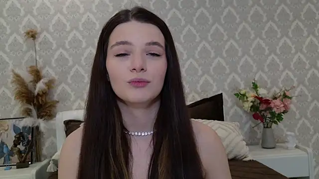 Nellie Medina online show from January 21, 10:08 pm