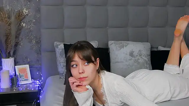 TheEmma online show from March 6, 10:30 am