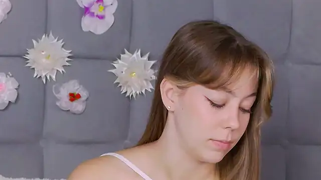 TheEmma online show from September 25, 6:28 am