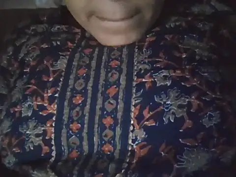 Hot-shanvi online show from May 22, 1:17 pm