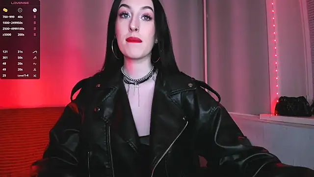 Snapshot of Miss_Alice__ chatting on January 20, 11:43 pm Miss Alice   online show from January 20, 11:43 pm