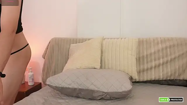 cute erelis  online show from May 23, 10:14 pm