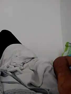 Snapshot of fredfgr chatting on January 17, 5:05 pm fredfgr online show from January 17, 5:05 pm