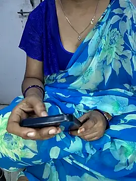 lovelygirl4567 online show from February 13, 4:58 pm