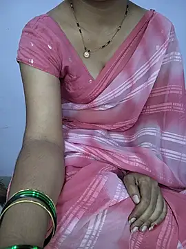 Snapshot of lovelygirl4567 chatting on July 2, 3:29 pm lovelygirl4567 online show from July 2, 3:29 pm