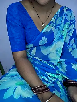 Snapshot of lovelygirl4567 chatting on July 16, 3:40 pm lovelygirl4567 online show from July 16, 3:40 pm
